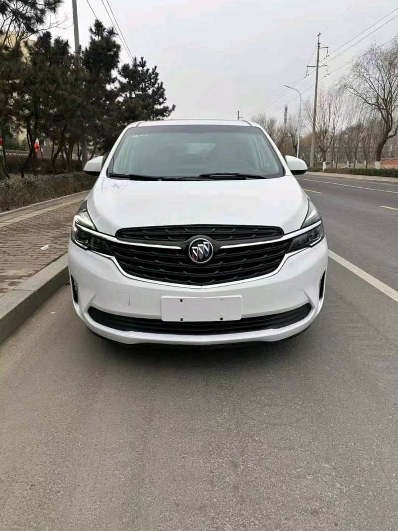 青岛21年别克GL81