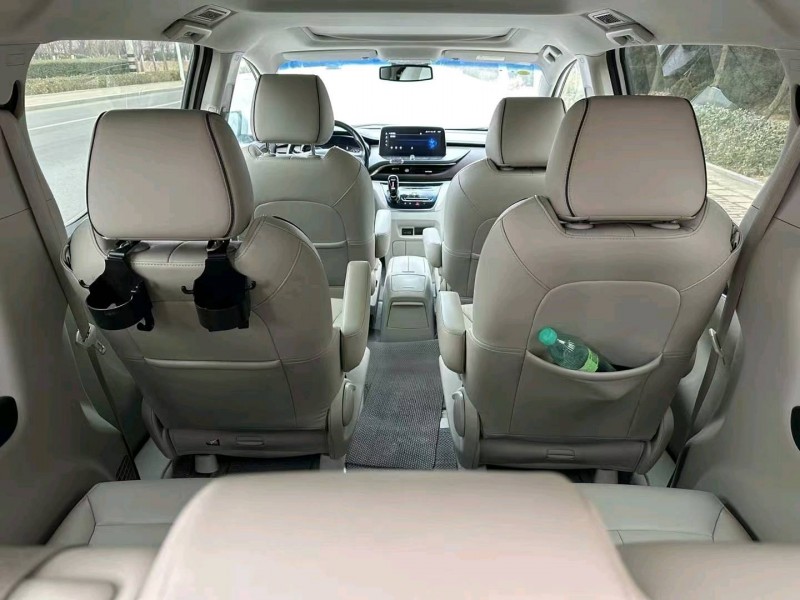 青岛21年别克GL88