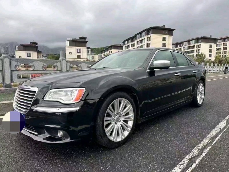 枣庄13年克莱斯勒300C2