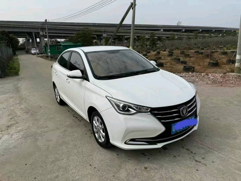 中山19年長安汽車悅翔9