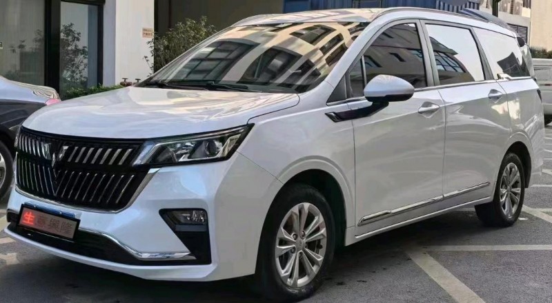 汕頭24年五菱汽車佳辰2