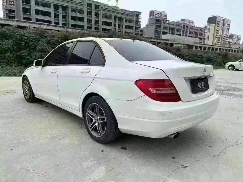 济宁13年奔驰C8