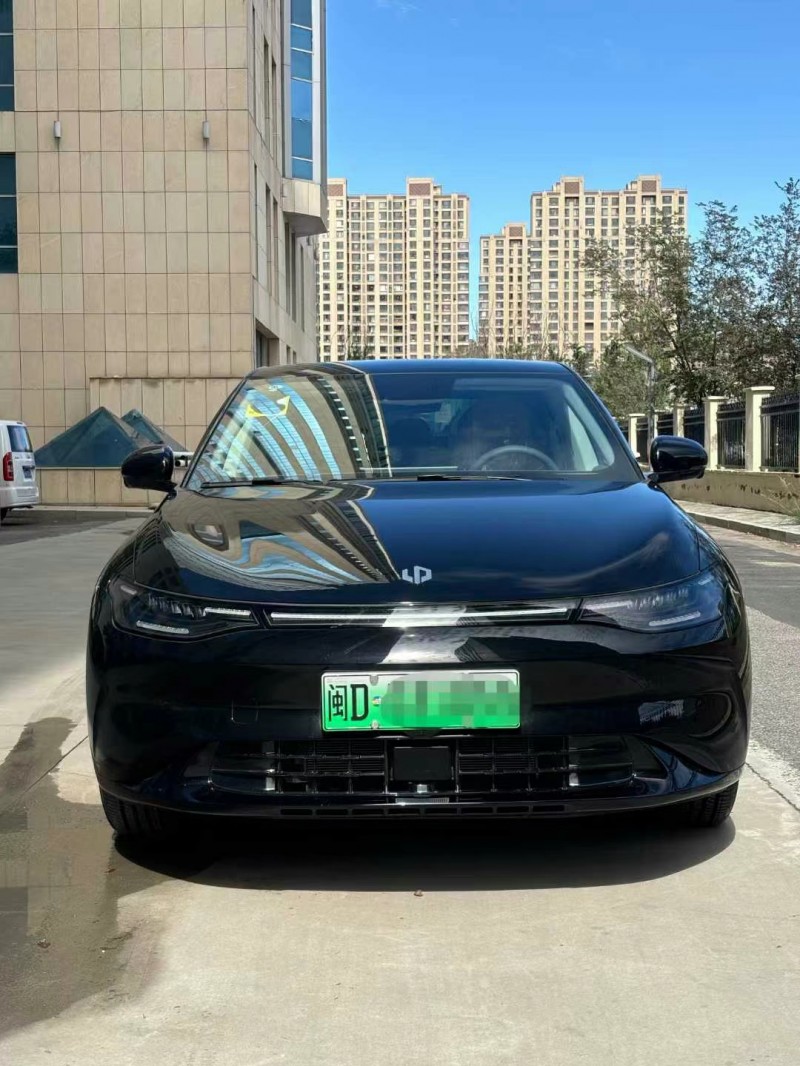包頭24年零跑汽車C011