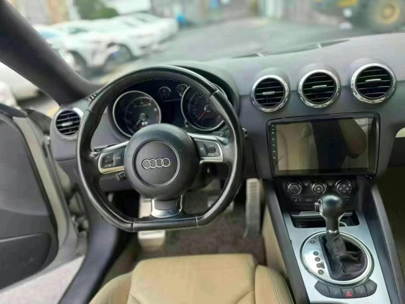 广州09年奥迪TT8