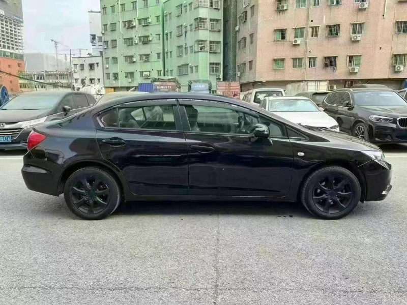 广州12年本田思域4