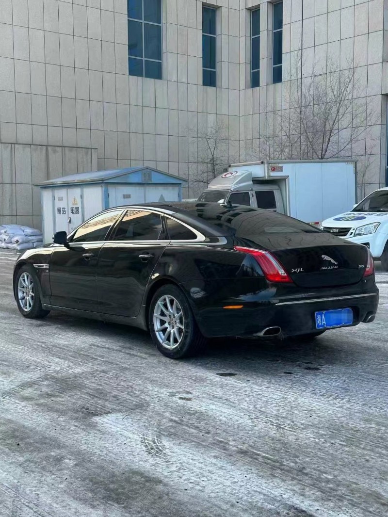 包頭15年捷豹XJ3
