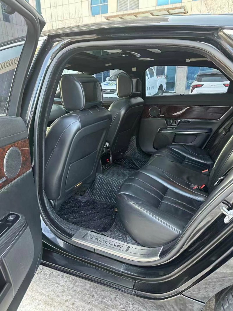 包頭15年捷豹XJ6