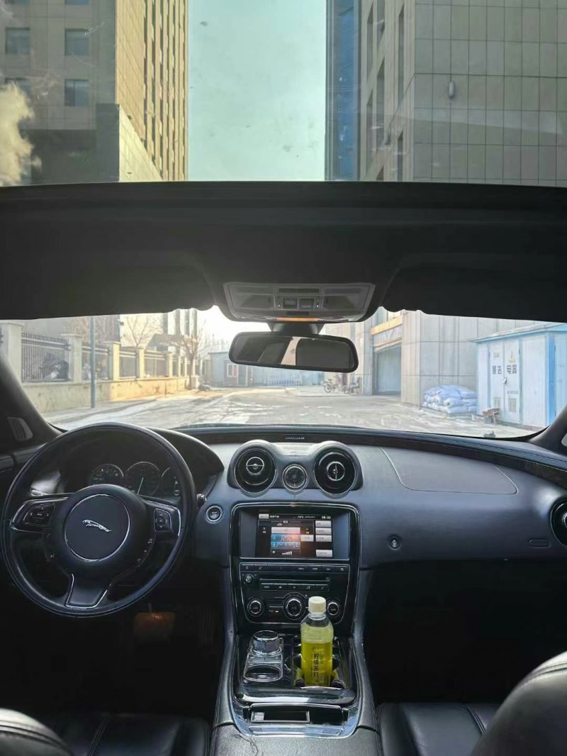 包頭15年捷豹XJ8