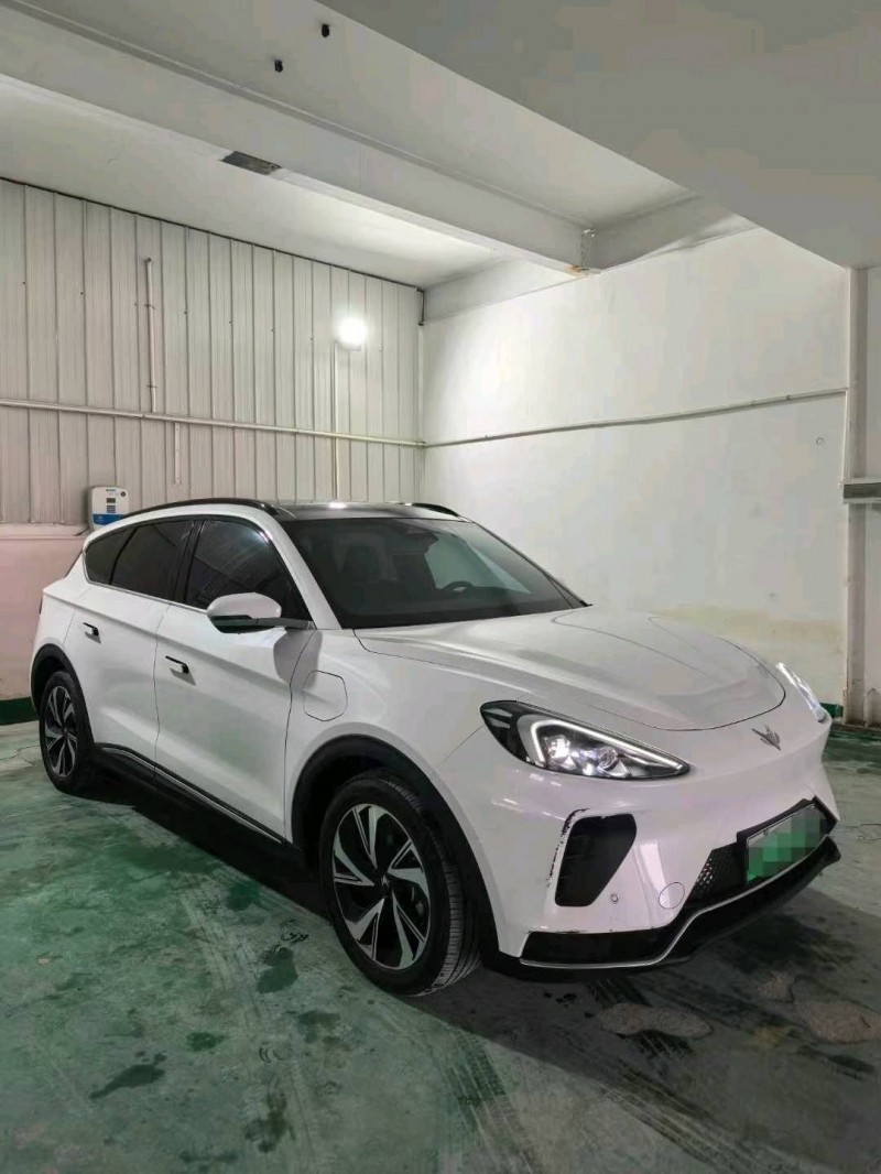 襄陽24年極狐汽車阿爾法3
