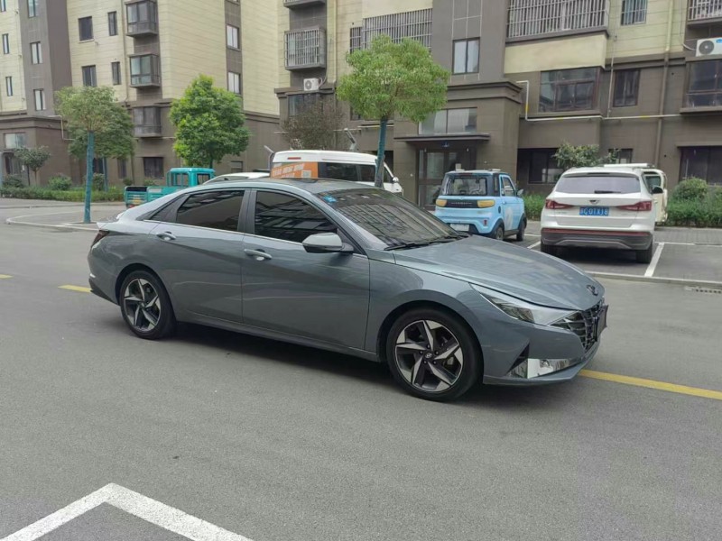 徐州23年现代伊兰特4