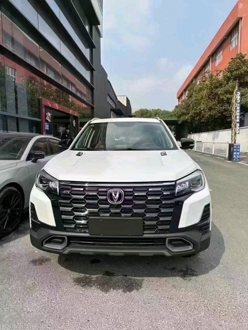 棗莊25年長安汽車CS751