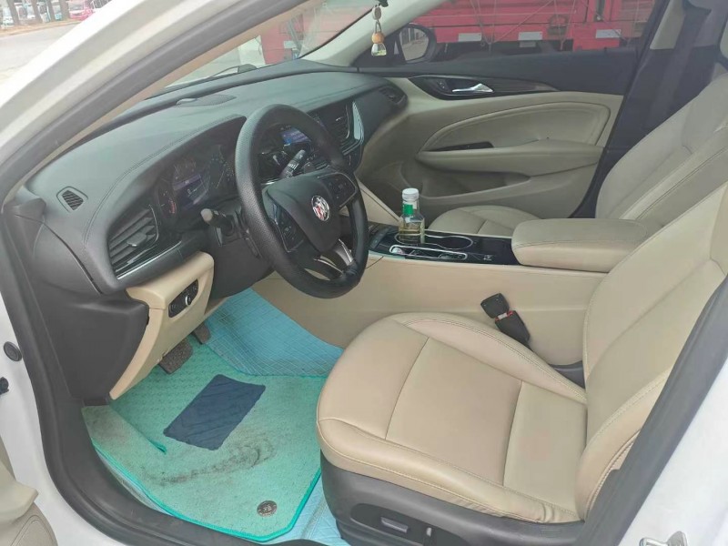 徐州22年别克君威5