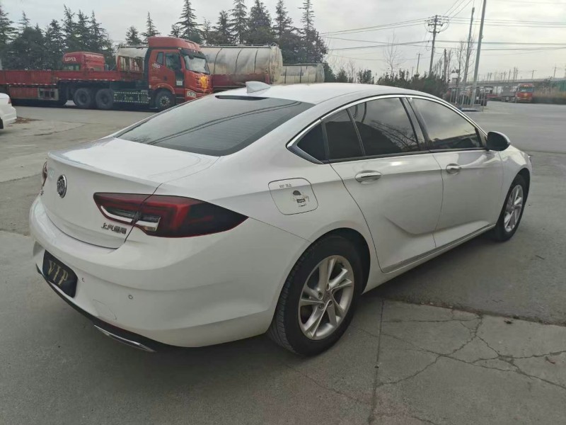 徐州22年别克君威8