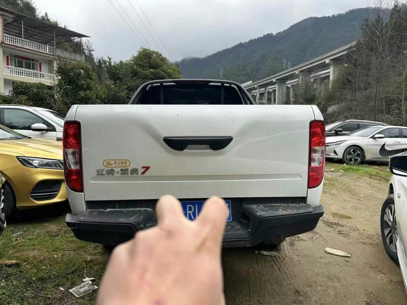 成都24年江鈴域虎6