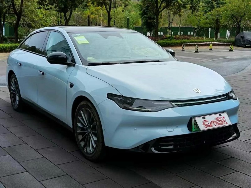 廣州25年零跑汽車C012