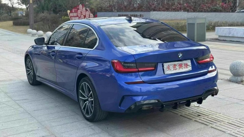 广州21年宝马3系7