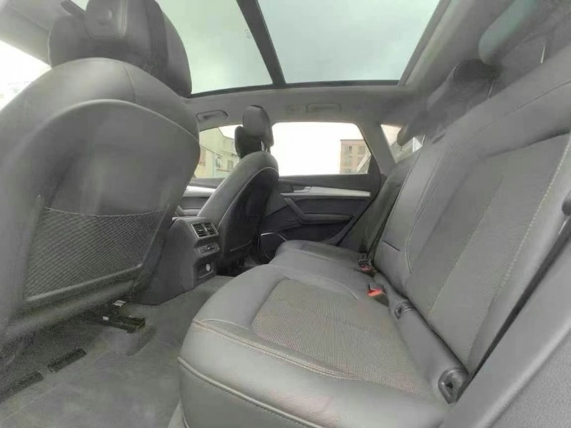 广州20年奥迪Q56