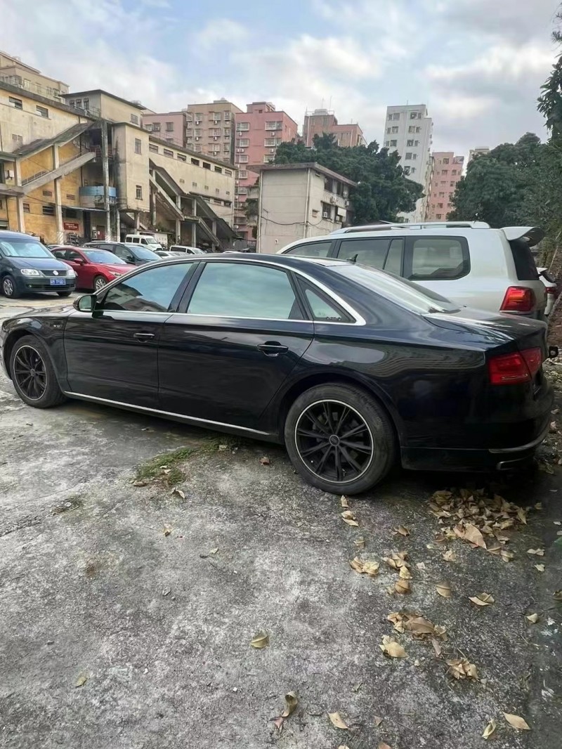 广州14年奥迪A8L4