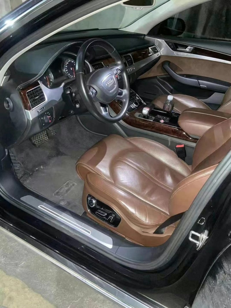 广州14年奥迪A8L8