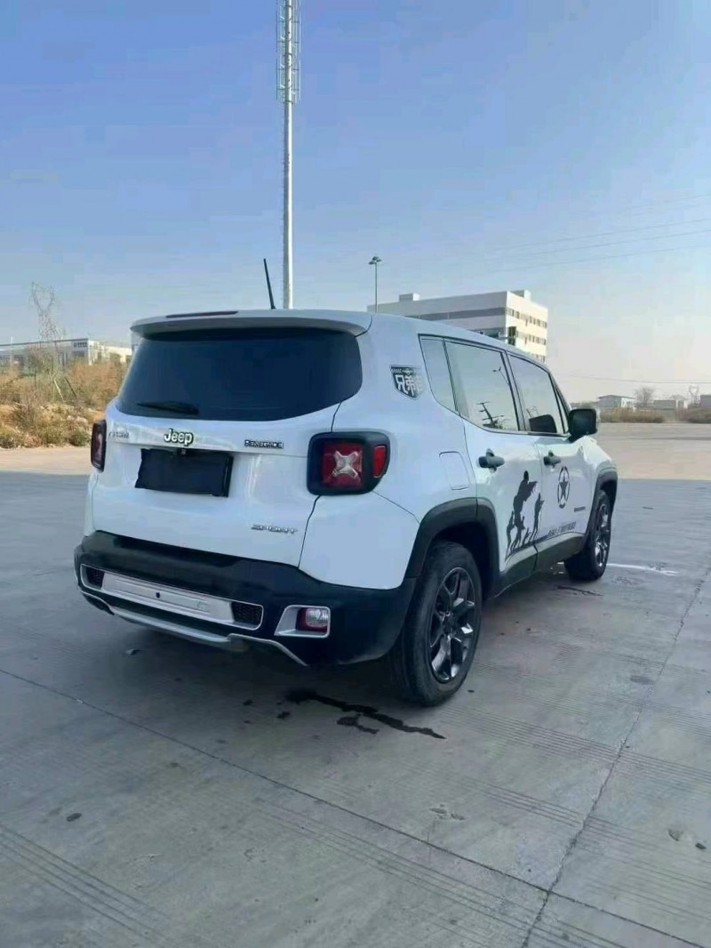 防城港18年Jeep自由俠2