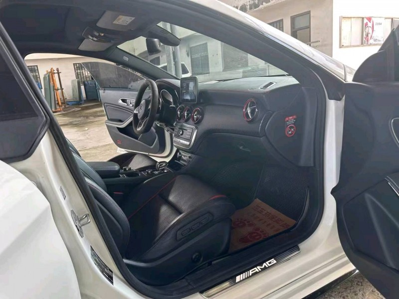 徐州19年奔驰CLA6