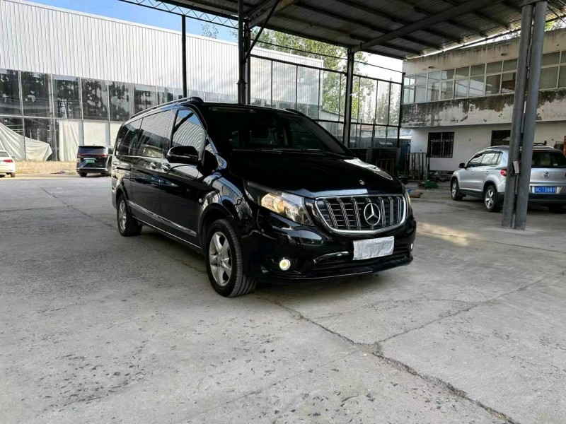 徐州18年奔驰威霆3