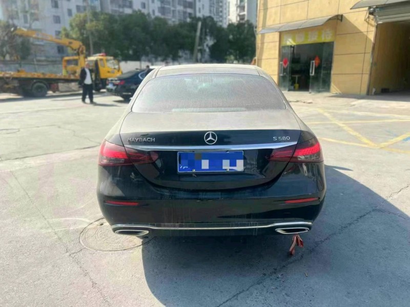 济宁22年奔驰E6
