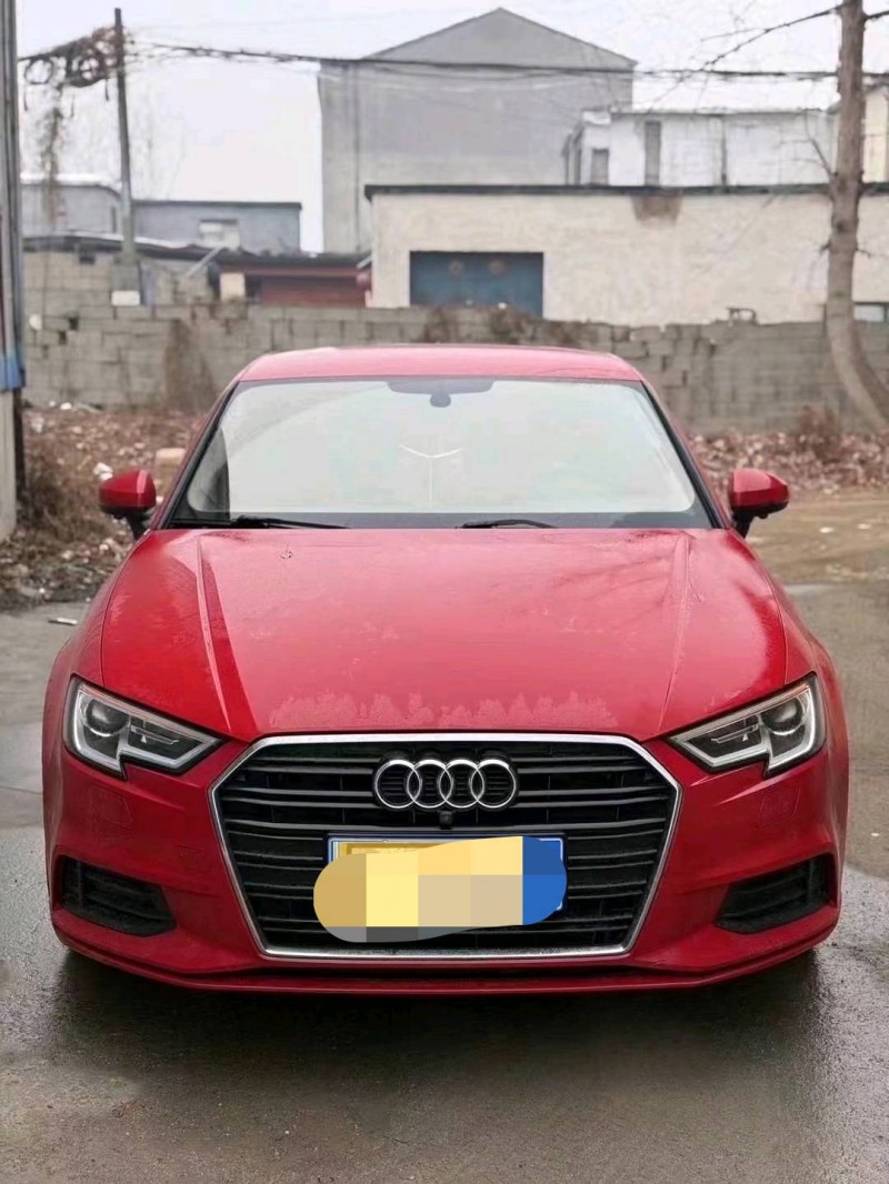 济宁18年奥迪A31