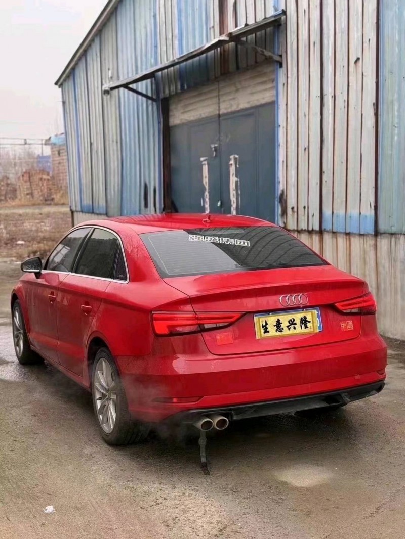 济宁18年奥迪A38