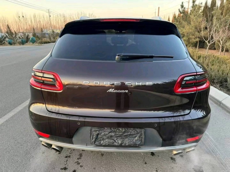 济宁16年保时捷Macan6