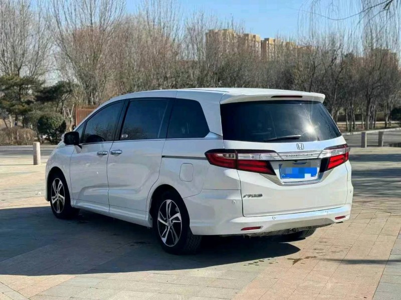 济宁16年本田奥德赛6