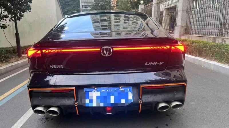 金華23年長安汽車UNI4