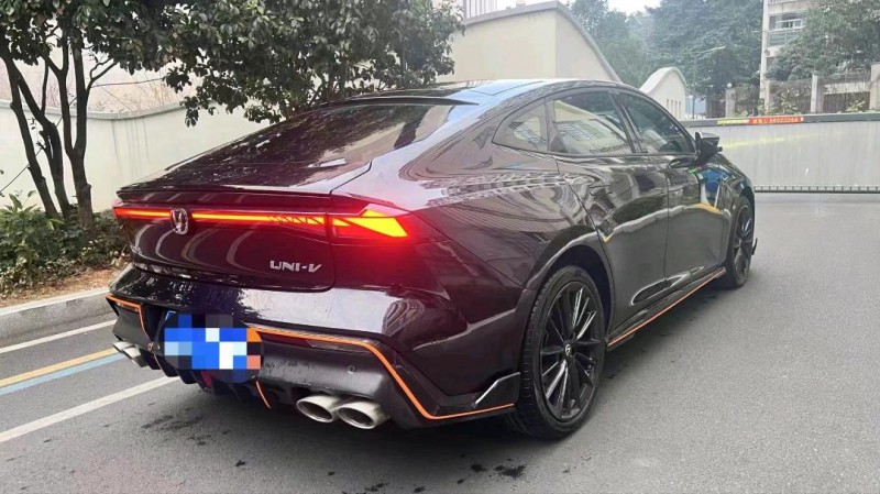 金華23年長安汽車UNI5