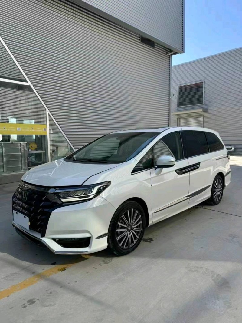 济宁23年本田艾力绅2