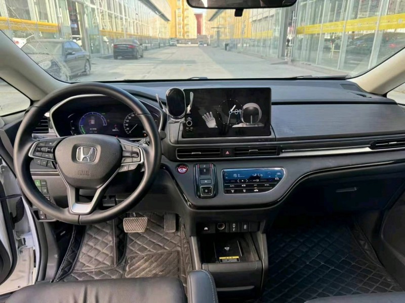 济宁23年本田艾力绅9