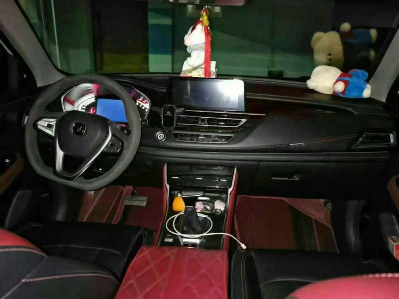 武漢23年長安汽車CS756