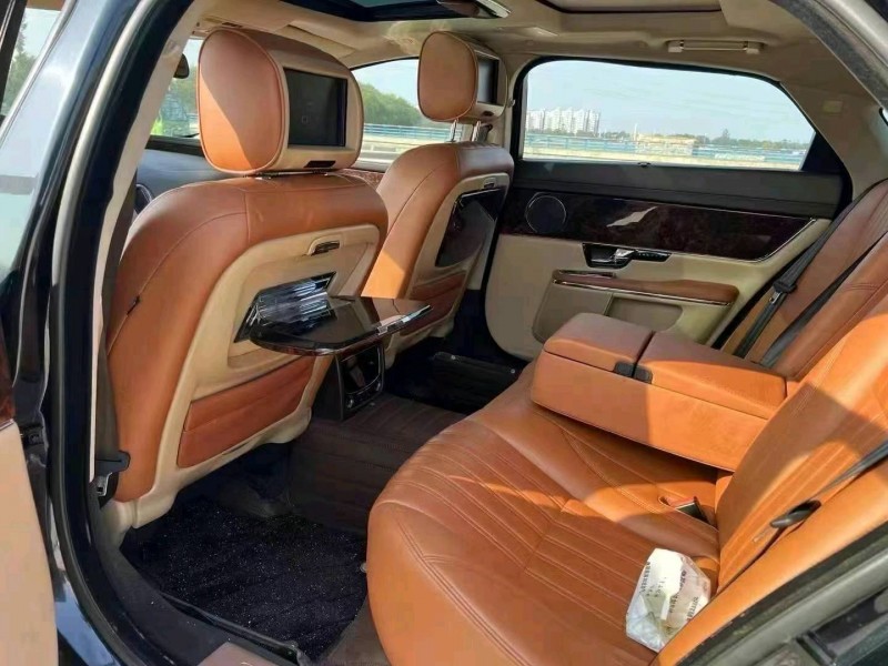 泰安12年捷豹XJL7