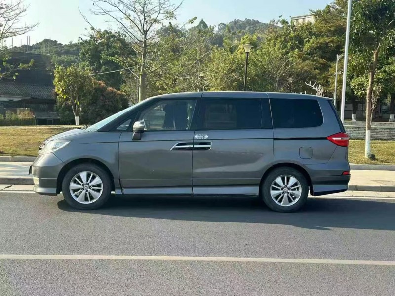 东莞14年本田艾力绅8