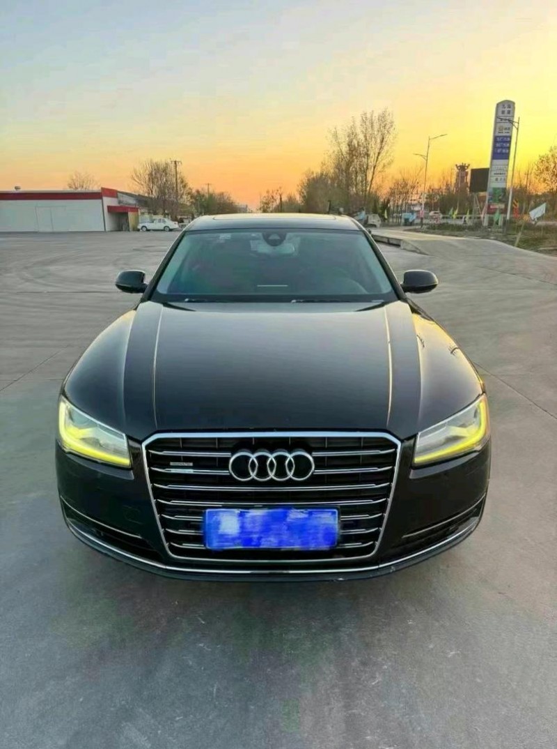济宁14年奥迪A8L1