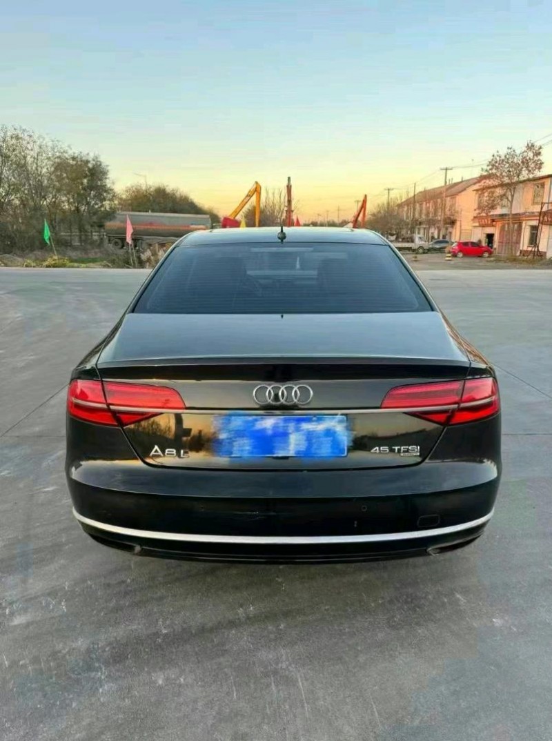 济宁14年奥迪A8L6