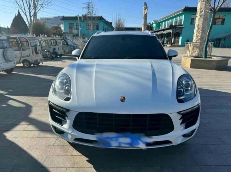 济宁16年保时捷Macan1