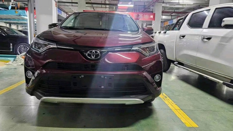 畢節18年豐田RAV41