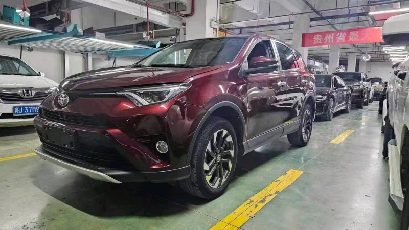 畢節18年豐田RAV43