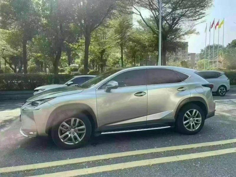 广州15年雷克萨斯NX3