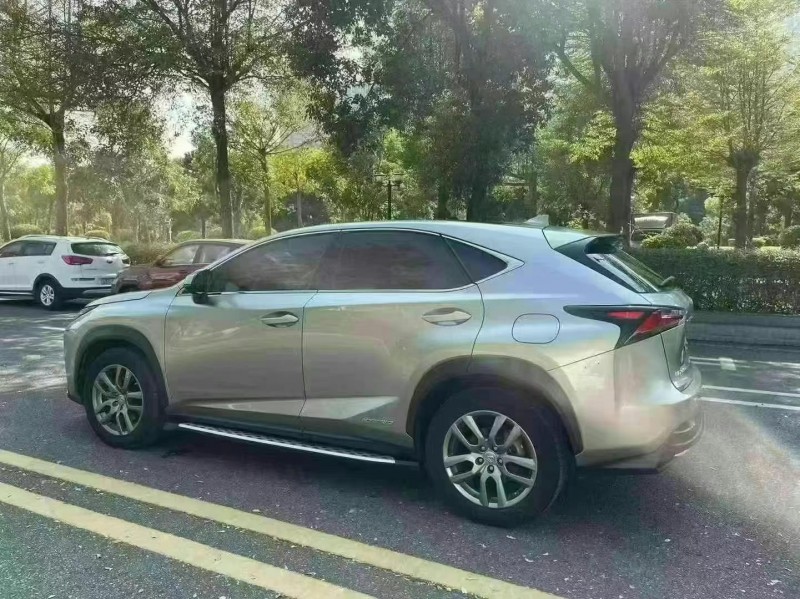 广州15年雷克萨斯NX8