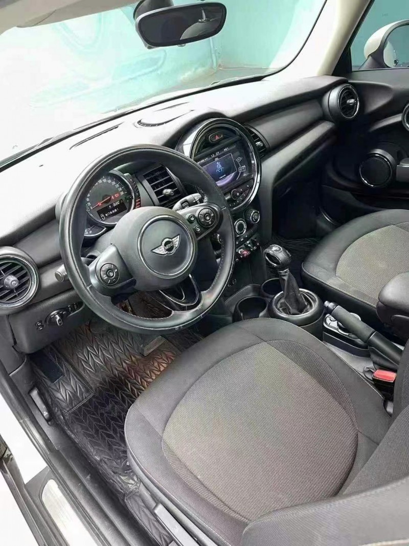 成都16年MINICooper4