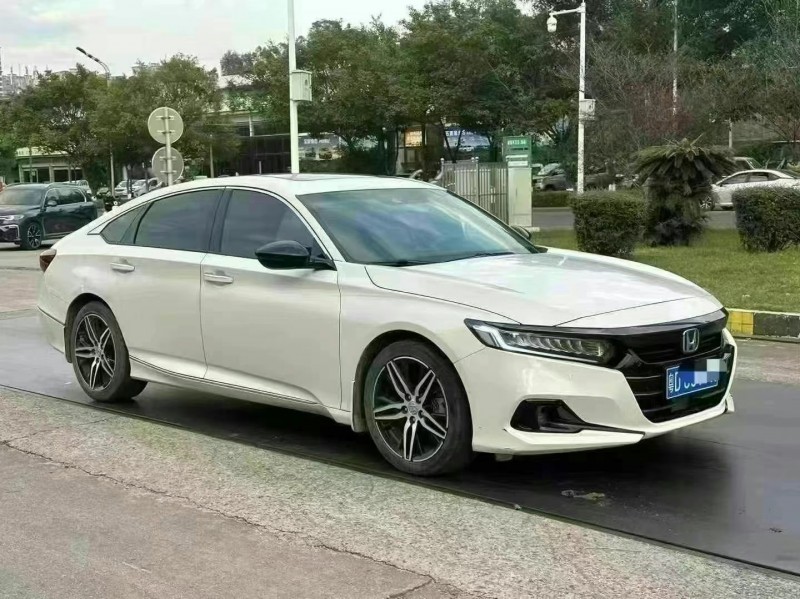 广州22年本田雅阁1