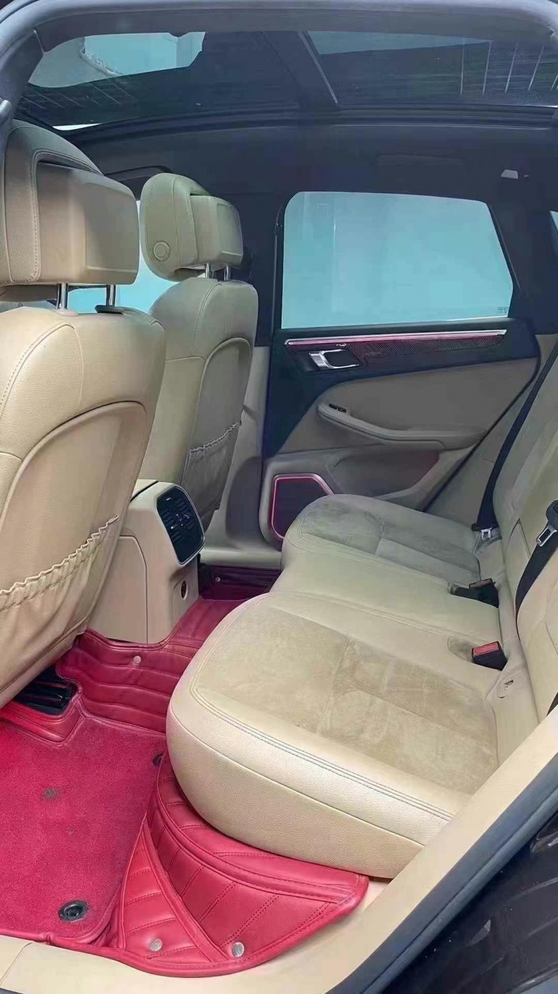 成都18年保時捷Macan5