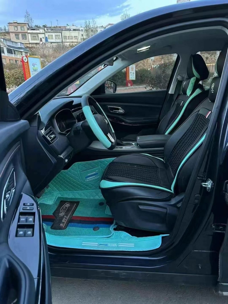 貴陽20年長安汽車歐尚7