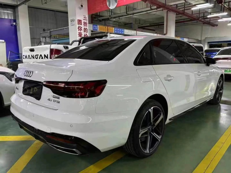 貴陽24年奧迪A4L8